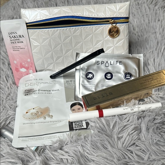 Ipsy Bag & Beauty Bundle Stila Calligraphy Lip Stain HEDY & Clean Soft Laundry + - Picture 2 of 13